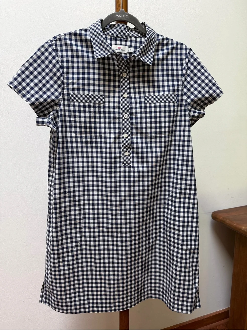 Vineyard Vines classic navy
